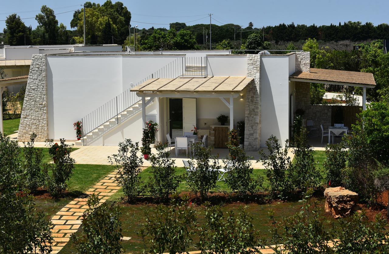 Borgo Fiorito Relais Bed & Breakfast Parabita Exterior photo